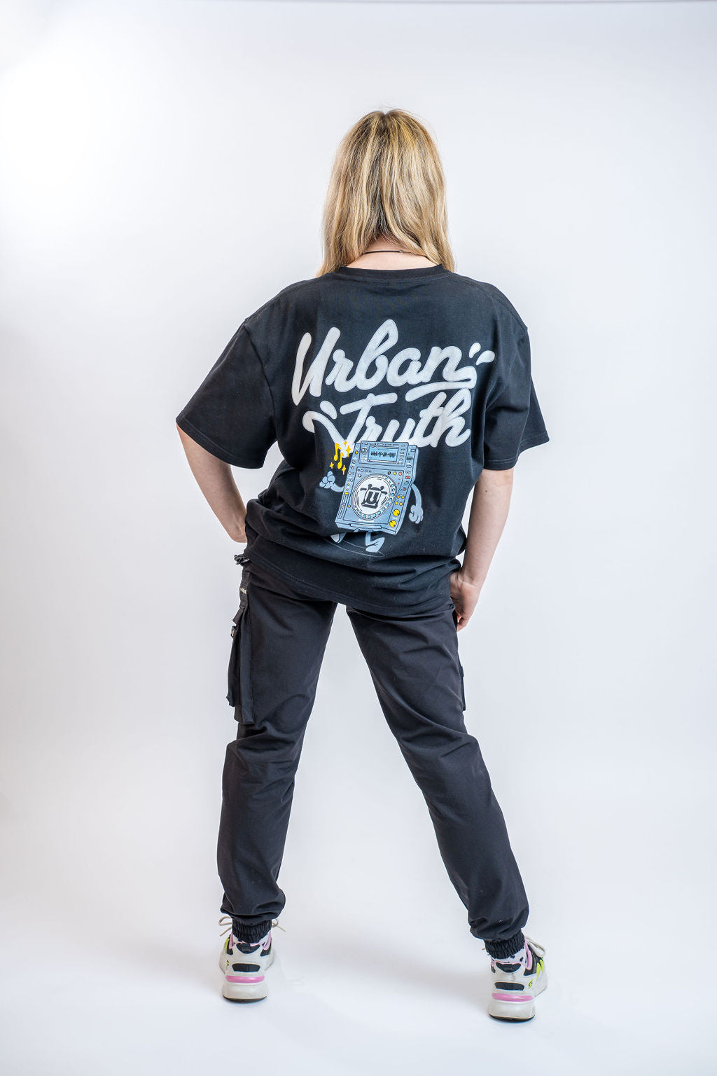 Urban Truth CDJ Tee (black)